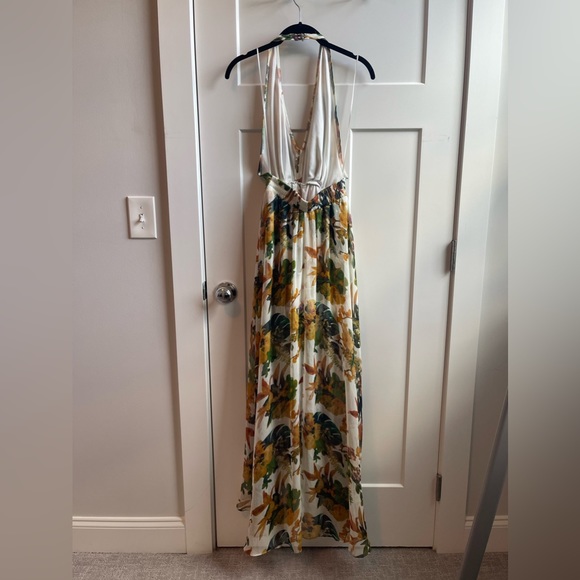 Floral Halter Romper with High to low skirt - Picture 4 of 4